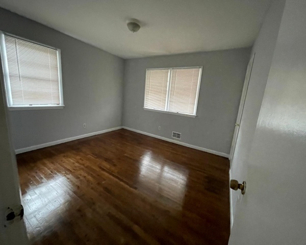 350 Brooks Ave SW, Atlanta, Georgia 30310, 3 Bedrooms Bedrooms, 0 ,1 BathroomBathrooms,House,Sold,Brooks,0,1001