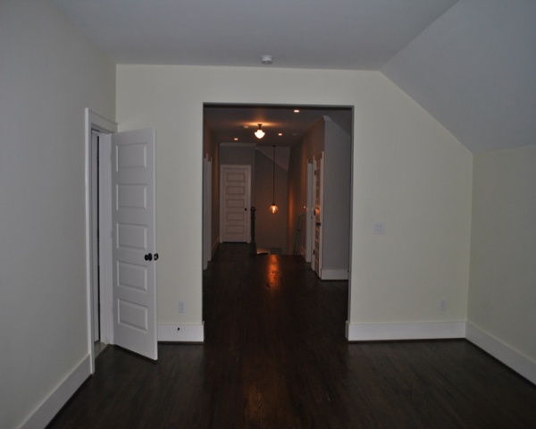 334 2nd Ave, Decatur, Georgia 30030, 5 Bedrooms Bedrooms, 0 ,5 BathroomsBathrooms,House,Sold,2nd,0,1027