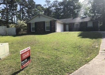 125 Valley Bend Ln, College Park, Georgia 30349, 3 Bedrooms Bedrooms, 0 ,2 BathroomsBathrooms,House,Leased,Valley Bend,0,1030 125 Valley Bend Ln, College Park, Georgia 30349, 3 Bedrooms Bedrooms, 0 ,2 BathroomsBathrooms,House,Leased,Valley Bend,0,1030