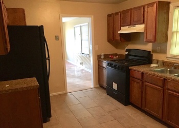 1096 Indale Pl SW, Atlanta, Georgia 30310, 3 Bedrooms Bedrooms, 0 ,1 BathroomBathrooms,House,Leased,Indale,0,1067