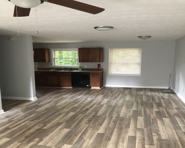 1995 Niskey Lake Rd SW, Atlanta, Georgia 30331, 4 Bedrooms Bedrooms, 0 ,2 BathroomsBathrooms,House,Leased,Niskey Lake,0,1070