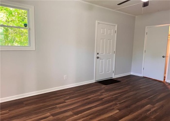 2135 Niskey Lake Rd SW, Atlanta, Georgia 30331, 4 Bedrooms Bedrooms, 0 ,2 BathroomsBathrooms,House,For Sale,Niskey Lake,0,1071