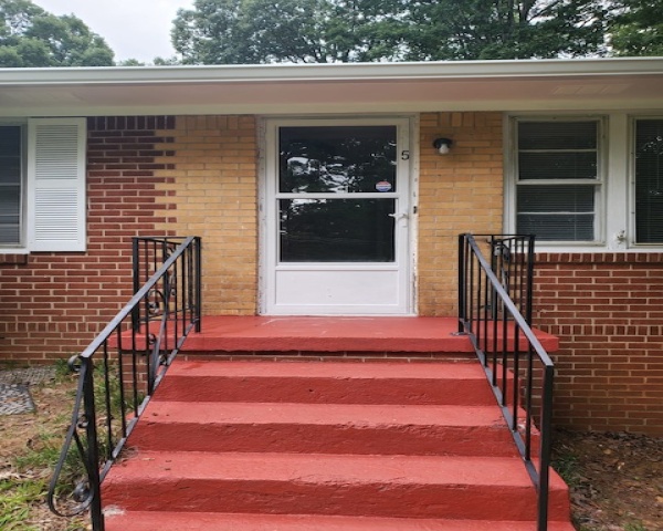 4305 Oakview Dr, Forest Park, Georgia 30297, 3 Bedrooms Bedrooms, 0 ,1 BathroomBathrooms,House,Leased,Oakview,0,1076